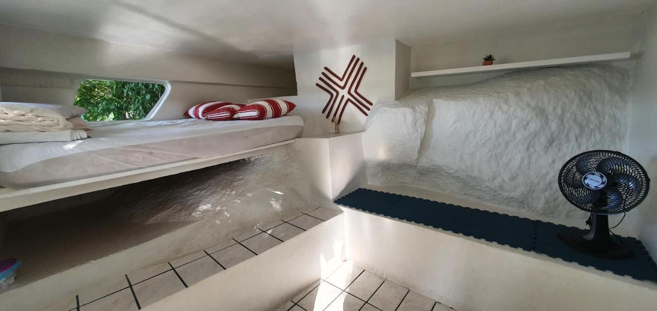 Hostal Farol Da Barra Floripa